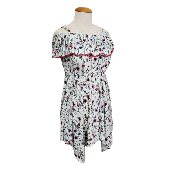 BCBGirls Other - BCBGirls Floral Dress